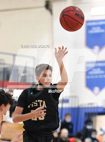 Thumbnail 3 in Fairview vs. Mountain Vista (Cherry Creek Holiday Classic) photogallery.