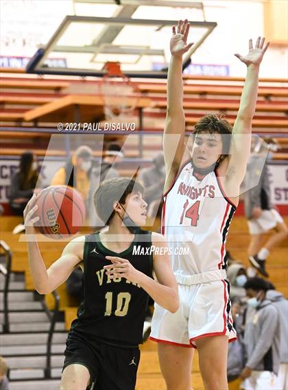 Thumbnail 2 in Fairview vs. Mountain Vista (Cherry Creek Holiday Classic) photogallery.