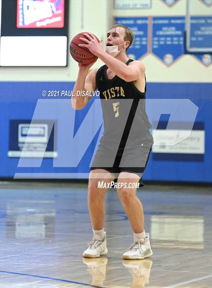 Thumbnail 3 in Fairview vs. Mountain Vista (Cherry Creek Holiday Classic) photogallery.