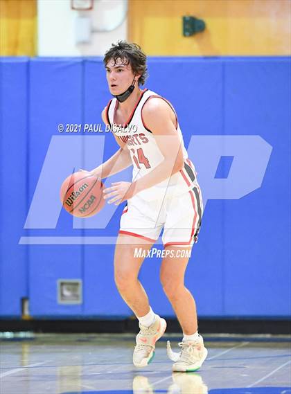 Thumbnail 2 in Fairview vs. Mountain Vista (Cherry Creek Holiday Classic) photogallery.