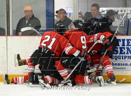 Thumbnail 2 in Fairfield Prep vs. Xavier (CIAC D1 Quarterfinal) photogallery.