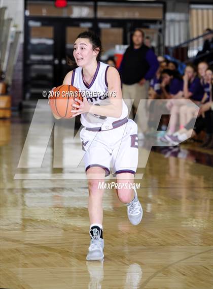 Thumbnail 2 in Benton vs. Harrisburg (Rangerette Christmas Classic) photogallery.