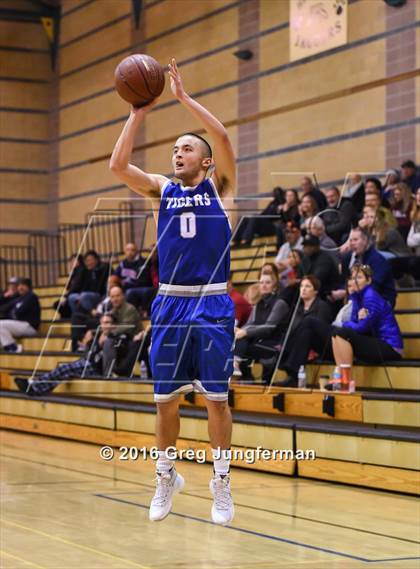 Thumbnail 2 in Analy vs. Novato (Windsor Shootout) photogallery.