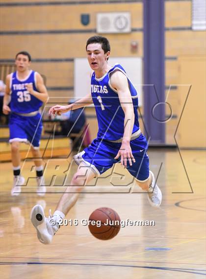 Thumbnail 3 in Analy vs. Novato (Windsor Shootout) photogallery.