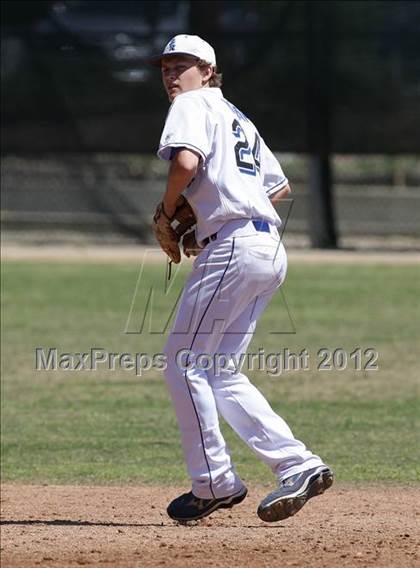 Thumbnail 3 in El Camino Real vs. Torrance photogallery.