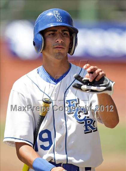 Thumbnail 2 in El Camino Real vs. Torrance photogallery.