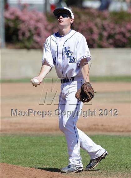 Thumbnail 2 in El Camino Real vs. Torrance photogallery.