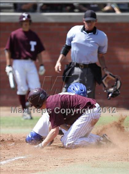 Thumbnail 3 in El Camino Real vs. Torrance photogallery.