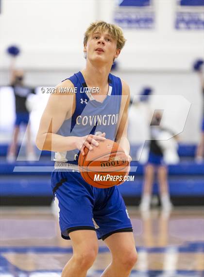 Thumbnail 2 in Covington Catholic @ Highlands photogallery.