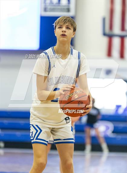 Thumbnail 2 in Covington Catholic @ Highlands photogallery.