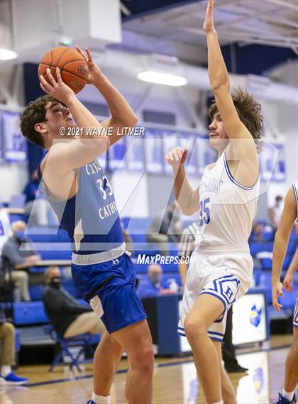 Thumbnail 2 in Covington Catholic @ Highlands photogallery.