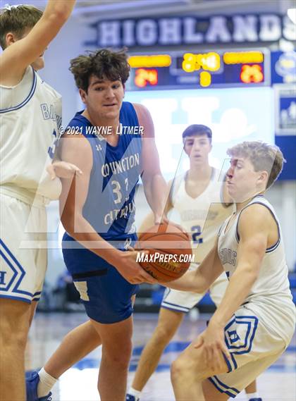 Thumbnail 2 in Covington Catholic @ Highlands photogallery.