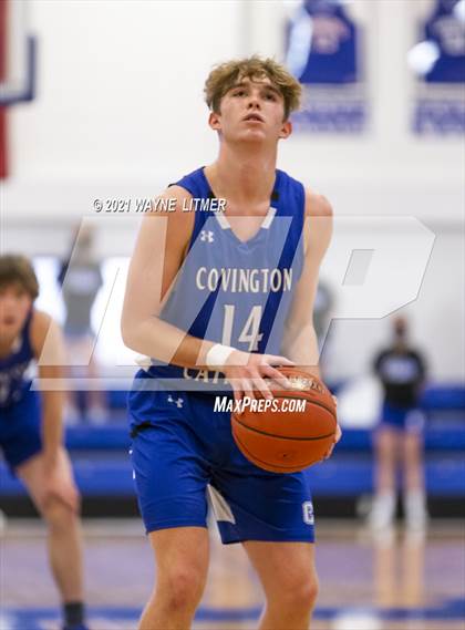 Thumbnail 3 in Covington Catholic @ Highlands photogallery.