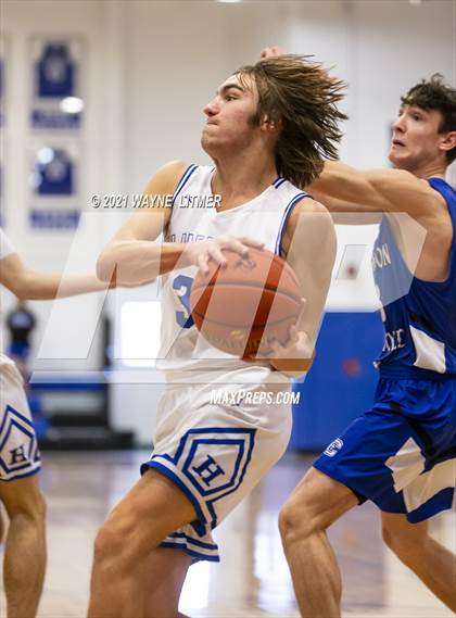 Thumbnail 1 in Covington Catholic @ Highlands photogallery.