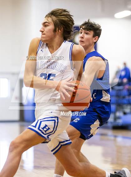 Thumbnail 3 in Covington Catholic @ Highlands photogallery.