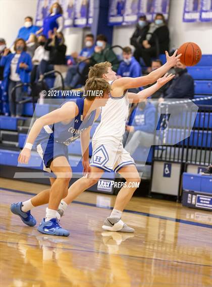 Thumbnail 2 in Covington Catholic @ Highlands photogallery.