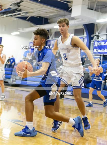 Thumbnail 3 in Covington Catholic @ Highlands photogallery.