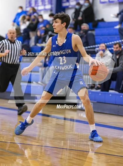 Thumbnail 2 in Covington Catholic @ Highlands photogallery.