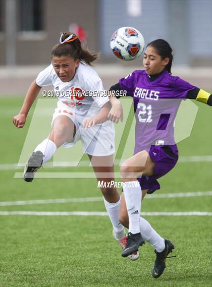Thumbnail 1 in Vail Mountain vs Stargate School (CHSAA 3A 2nd Round) photogallery.