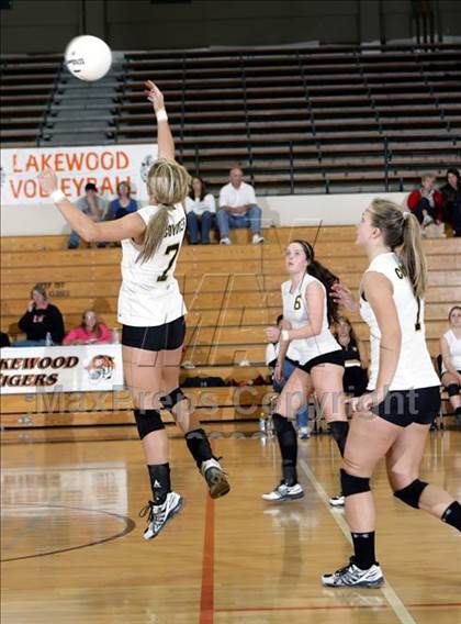 Thumbnail 2 in Monarch @ Lakewood photogallery.