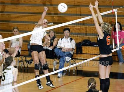 Thumbnail 2 in Monarch @ Lakewood photogallery.