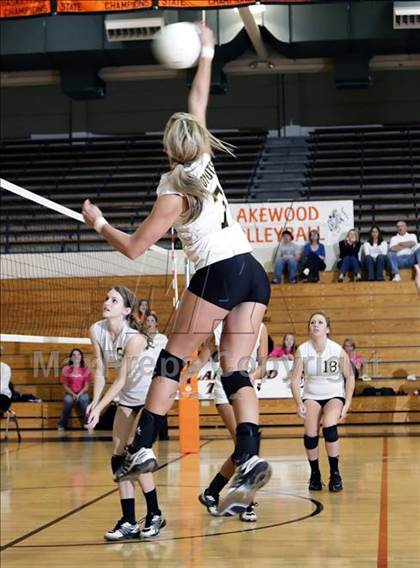 Thumbnail 2 in Monarch @ Lakewood photogallery.