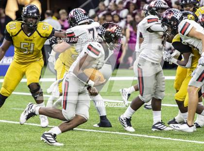 Thumbnail 2 in Many vs. Ferriday (LHSAA Class 2A Final) photogallery.