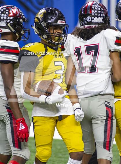 Thumbnail 3 in Many vs. Ferriday (LHSAA Class 2A Final) photogallery.