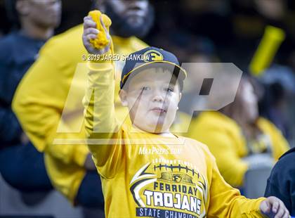 Thumbnail 2 in Many vs. Ferriday (LHSAA Class 2A Final) photogallery.