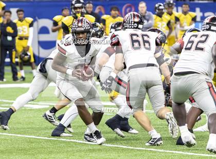 Thumbnail 3 in Many vs. Ferriday (LHSAA Class 2A Final) photogallery.