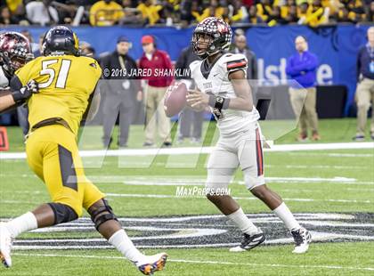 Thumbnail 1 in Many vs. Ferriday (LHSAA Class 2A Final) photogallery.