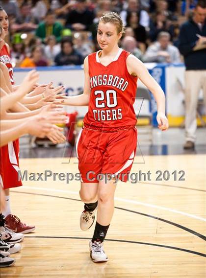 Thumbnail 3 in Reading Memorial vs. Tyngsborough (MIAA Division 2 Final) photogallery.