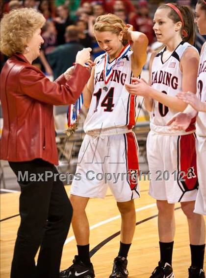 Thumbnail 1 in Reading Memorial vs. Tyngsborough (MIAA Division 2 Final) photogallery.