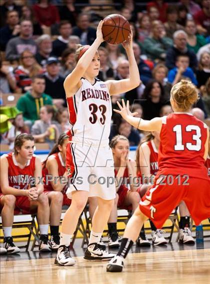 Thumbnail 3 in Reading Memorial vs. Tyngsborough (MIAA Division 2 Final) photogallery.