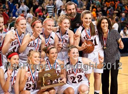 Thumbnail 3 in Reading Memorial vs. Tyngsborough (MIAA Division 2 Final) photogallery.