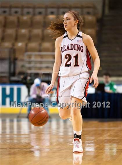 Thumbnail 2 in Reading Memorial vs. Tyngsborough (MIAA Division 2 Final) photogallery.