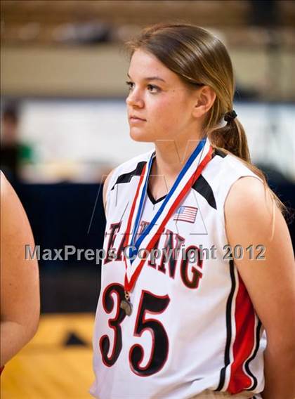 Thumbnail 3 in Reading Memorial vs. Tyngsborough (MIAA Division 2 Final) photogallery.