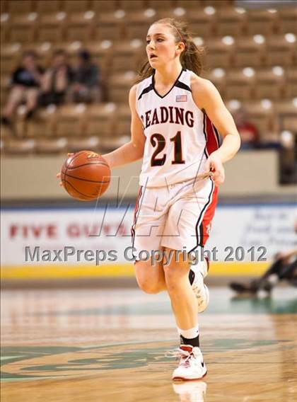Thumbnail 2 in Reading Memorial vs. Tyngsborough (MIAA Division 2 Final) photogallery.