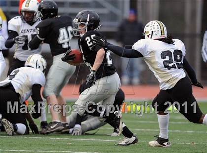 Thumbnail 1 in Longmeadow vs. Springfield Central (MIAA Division I West Final) photogallery.