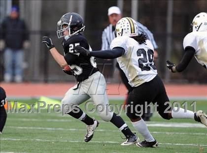 Thumbnail 3 in Longmeadow vs. Springfield Central (MIAA Division I West Final) photogallery.
