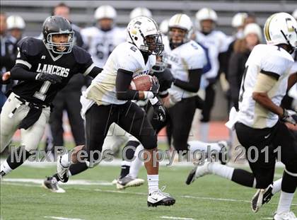 Thumbnail 2 in Longmeadow vs. Springfield Central (MIAA Division I West Final) photogallery.