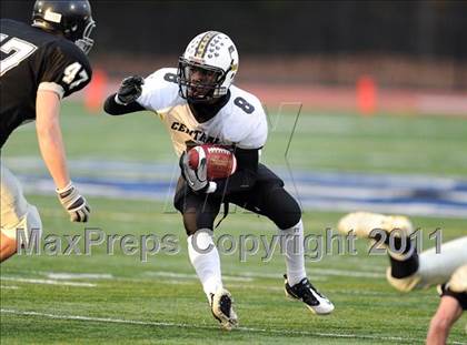 Thumbnail 2 in Longmeadow vs. Springfield Central (MIAA Division I West Final) photogallery.