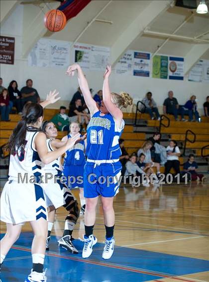 Thumbnail 3 in San Marcos vs Nordhoff (Gold Coast Tournament) photogallery.