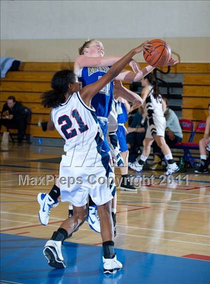 Thumbnail 2 in San Marcos vs Nordhoff (Gold Coast Tournament) photogallery.