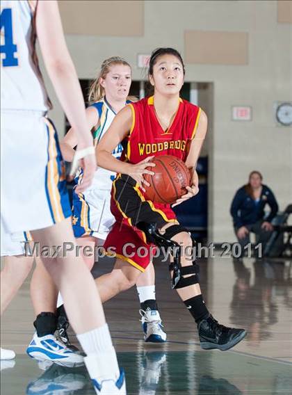 Thumbnail 3 in El Toro vs Woodbridge (So Cal Holiday Prep Clasic) photogallery.