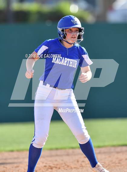 Thumbnail 1 in Lee [Robert E.] vs MacArthur [Douglas] photogallery.