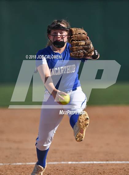 Thumbnail 1 in Lee [Robert E.] vs MacArthur [Douglas] photogallery.