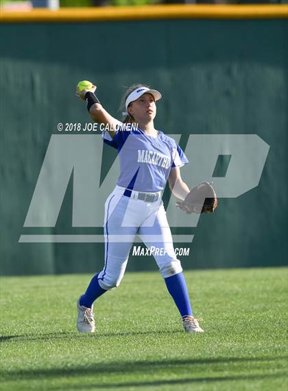 Thumbnail 1 in Lee [Robert E.] vs MacArthur [Douglas] photogallery.