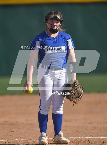 Thumbnail 3 in Lee [Robert E.] vs MacArthur [Douglas] photogallery.