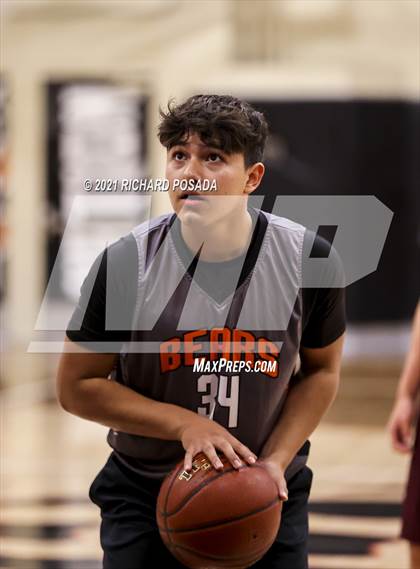 Thumbnail 1 in Sierra vs Selma photogallery.